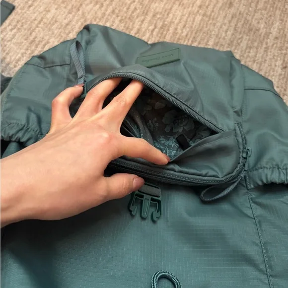 Vera Bradley Berkhill Backpack - Green - Picture 6 of 8